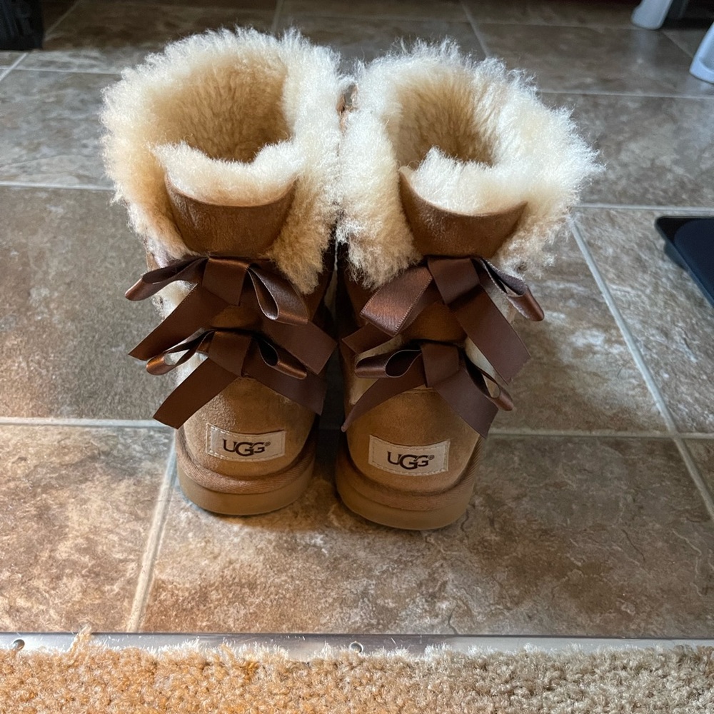 UGG boots wore a few times. Lots of life left